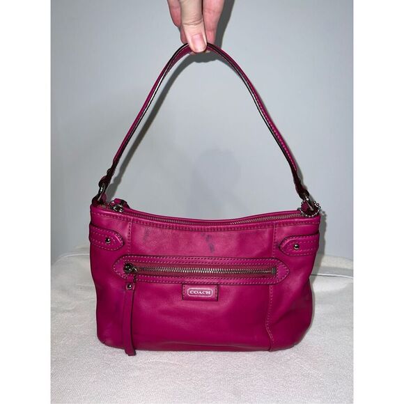 Vintage COACH Daisy Magenta COACH F23978 LEATHER CROSSBODY - Picture 1 of 9